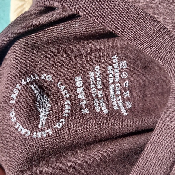 Last Call Co. Brown Graphic T-shirt (XL) - Picture 4 of 5